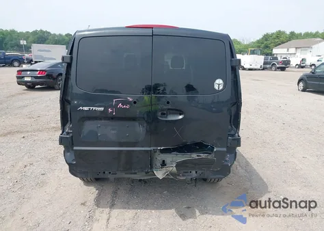 2018 Mercedes-Benz Metris из США, поврежденный, VIN WD4PG2EE0J3460906